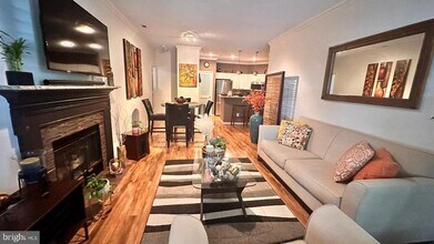 4417 Fair Stone Dr in Fairfax, VA - Building Photo - Building Photo