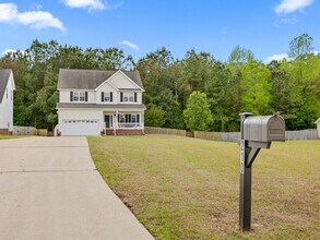 210 Dartmoor Trail in Jacksonville, NC - Building Photo - Building Photo
