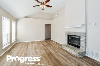 820 Quail Brook Dr in Arlington, TX - Building Photo - Building Photo