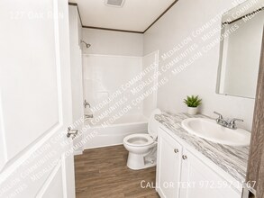 127 Oak Run in College Station, TX - Building Photo - Building Photo