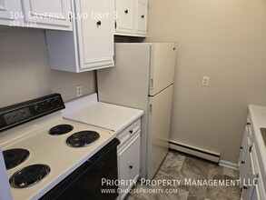 104 Caverns Blvd in Grottoes, VA - Building Photo - Building Photo