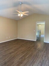 217 Charter Dr in Wilmington, NC - Foto de edificio - Building Photo