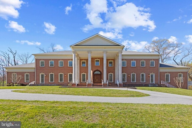 property at 14815 Dover Rd