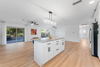 8515 Indies Dr in Hudson, FL - Building Photo - Building Photo