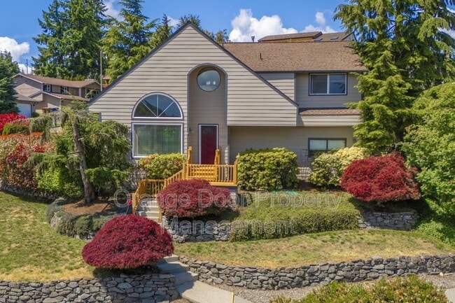 property at 3602 Nassau Ave NE