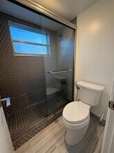 9480 Poinciana Pl, Unit 410 in Davie, FL - Building Photo - Building Photo