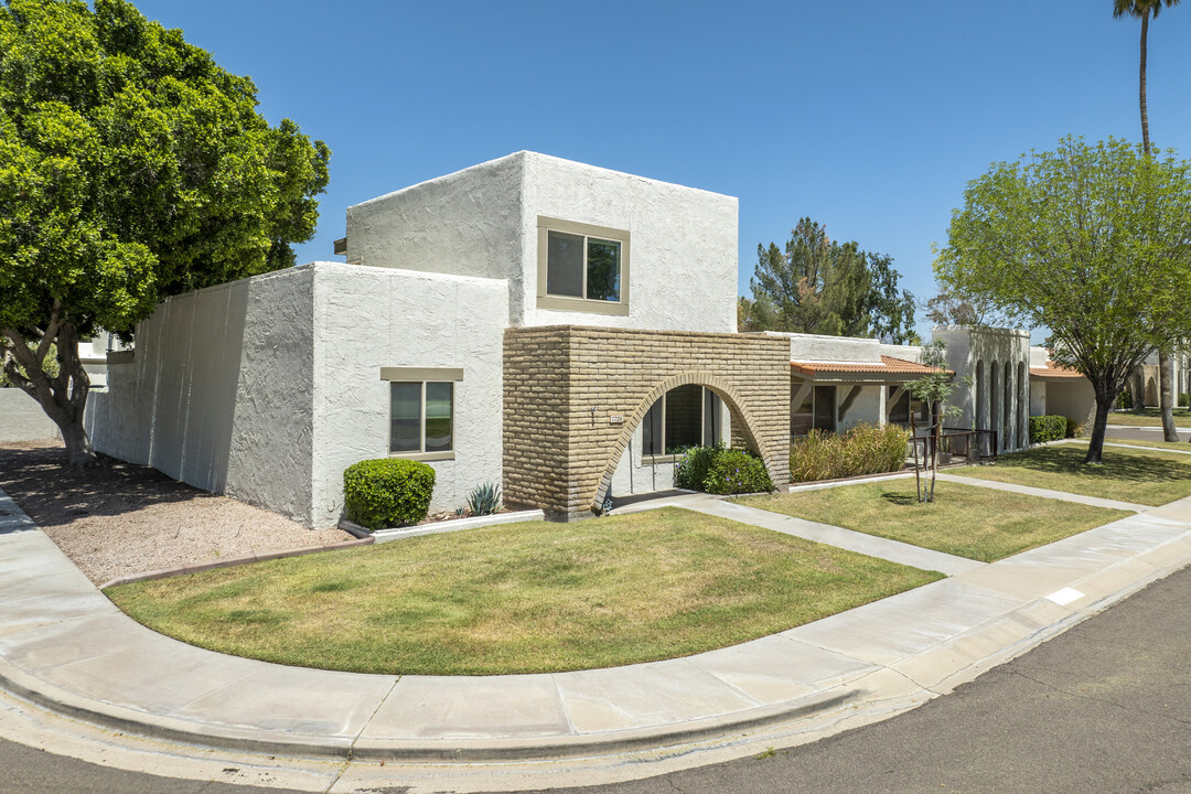 Continental Villas in Scottsdale, AZ - Building Photo