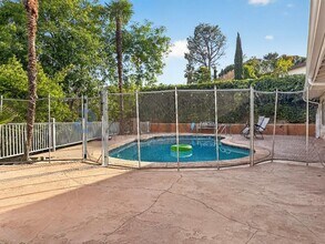 20520 Rhoda St in Los Angeles, CA - Building Photo - Building Photo