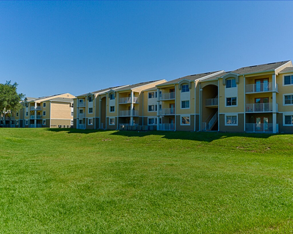 Cypress Oaks Apartments in Leesburg, FL
