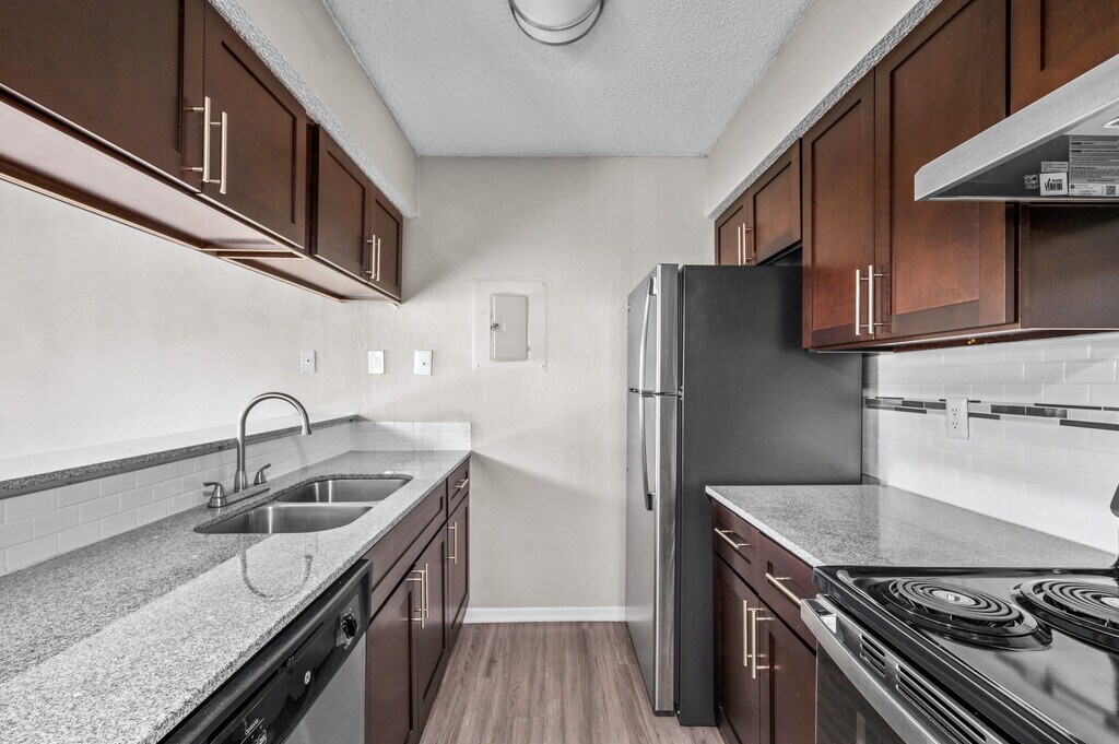 COLLEGE PARK Apartments in Weatherford, TX