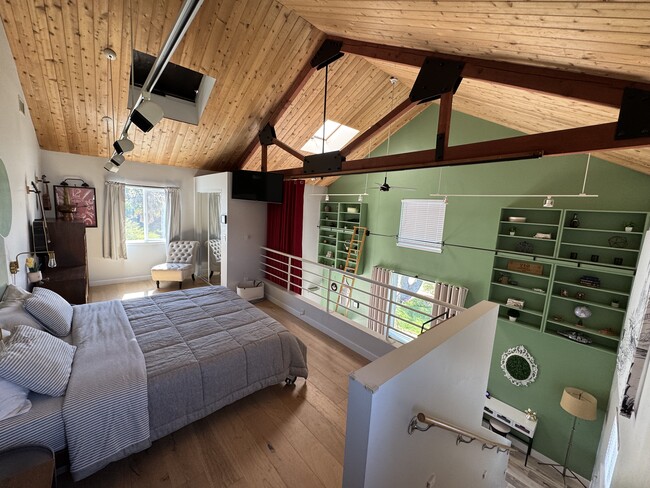 property at 22120 Rolling Ridge Dr