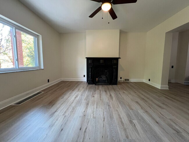 228 S Pacific Ave in Pittsburgh, PA - Building Photo - Building Photo