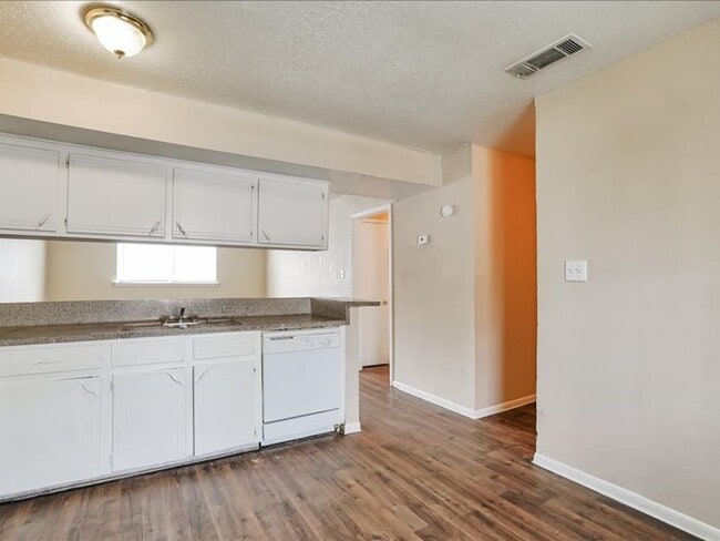 property at 427 Hollyvale Dr