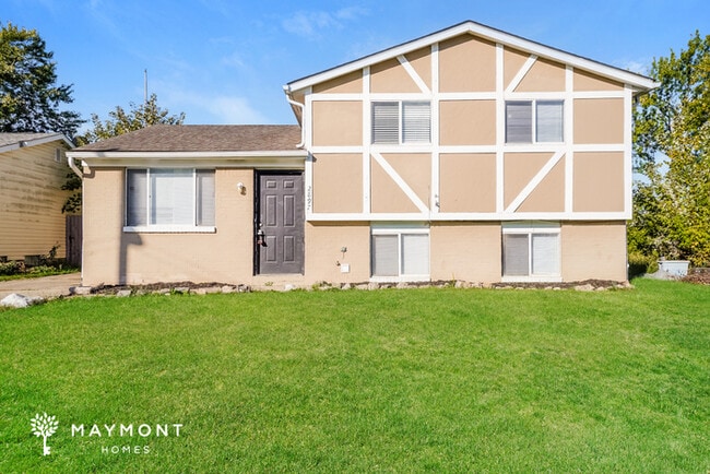 property at 2897 Falcon Bridge Dr