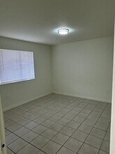 10271 SW 182nd St, Unit 2 in Miami, FL - Building Photo - Building Photo