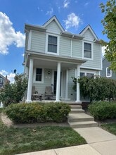 806 Adams St in Canton, MI - Building Photo - Building Photo