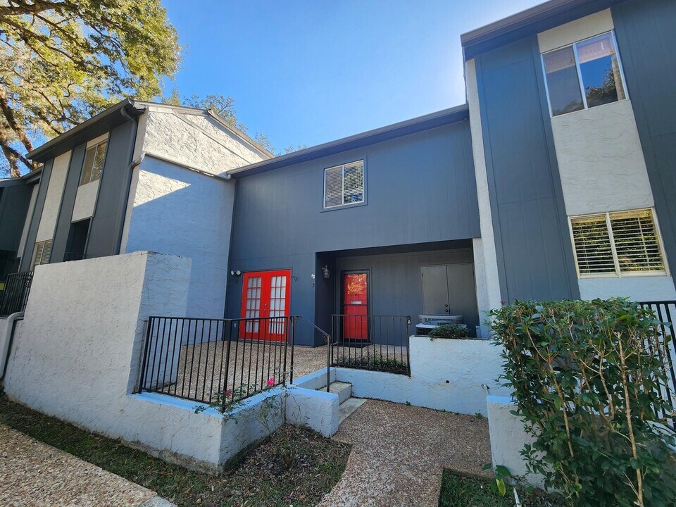 2949 N Shamrock St in Tallahassee, FL - Building Photo