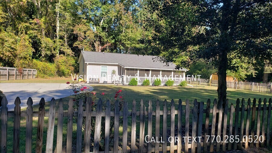 124 Ira Smith Rd in Carrollton, GA - Building Photo