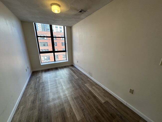 78 Essex St, Unit 3 in Boston, MA - Building Photo - Building Photo