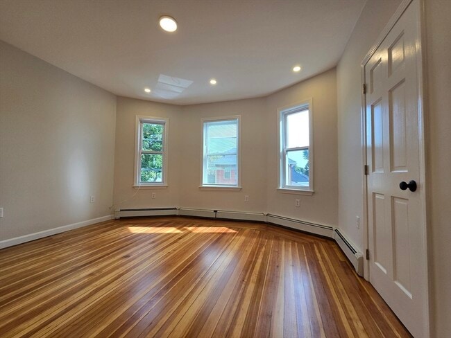 property at 68 Baxter Ave