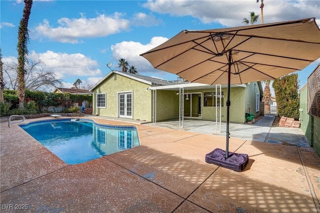 7301 Pleasant View Ave in Las Vegas, NV - Building Photo - Building Photo