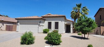 480 E Chelsea Dr in San Tan Valley, AZ - Building Photo