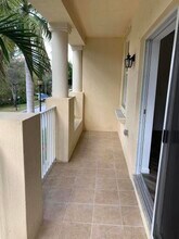 1928 Vía Granada-Unit -128 in Boynton Beach, FL - Building Photo - Building Photo