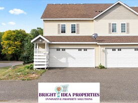 5948 Oakgreen Ave N in Stillwater, MN - Building Photo