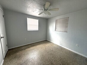 321 9th St Dr W in Palmetto, FL - Building Photo - Building Photo