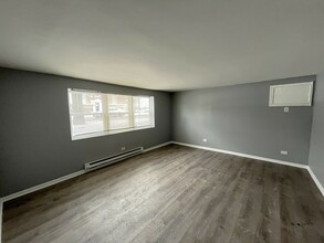 153 E 110th St in Chicago, IL - Foto de edificio - Interior Photo