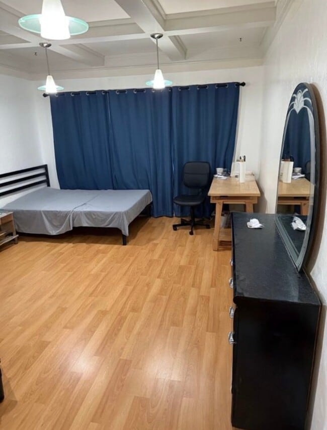 1780 Le Roy Ave, Unit 12