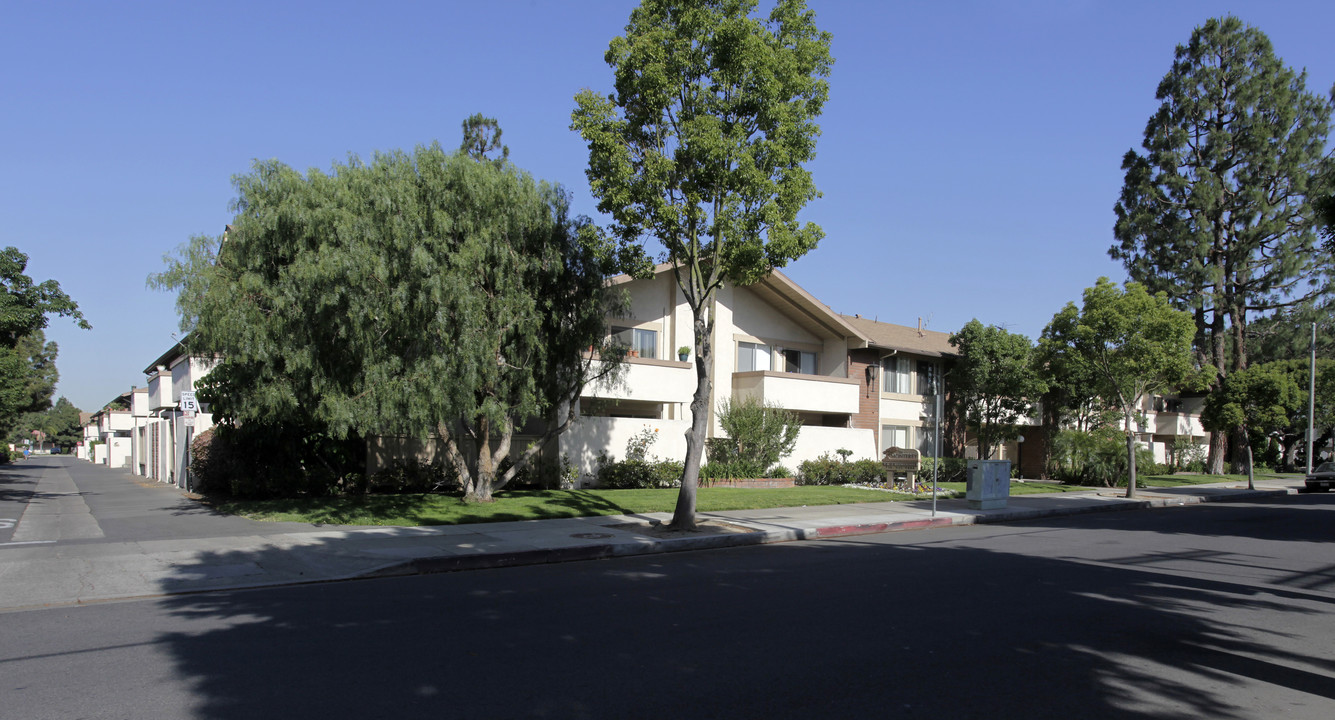 The Monterey Garden Apartments in Santa Ana, CA - Building Photo