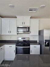 6184 Pink Cosmos Ave in Las Vegas, NV - Building Photo - Building Photo