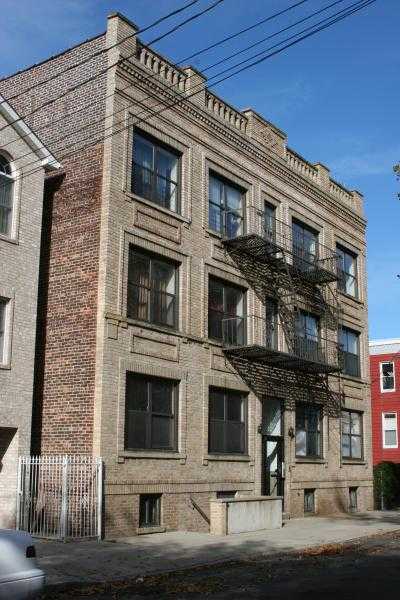 33-35 Storms Ave in Jersey City, NJ - Building Photo - Building Photo