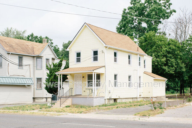 231 White Horse Pike in Clementon, NJ - Foto de edificio - Building Photo