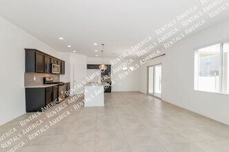 7433 Via Casa Elegante, Unit M308 in Tucson, AZ - Building Photo - Building Photo