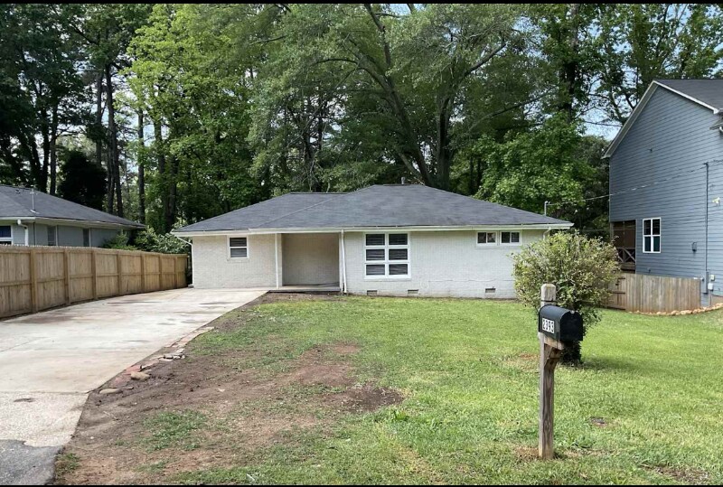 2393 Ousley Ct in Decatur, GA - Building Photo