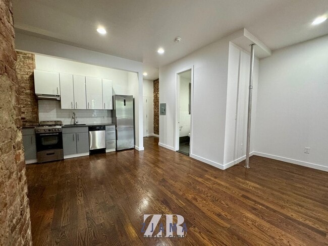 609 Nostrand Ave in Brooklyn, NY - Building Photo - Building Photo