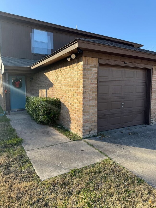 property at 6728-6730 Glenbrook Ln