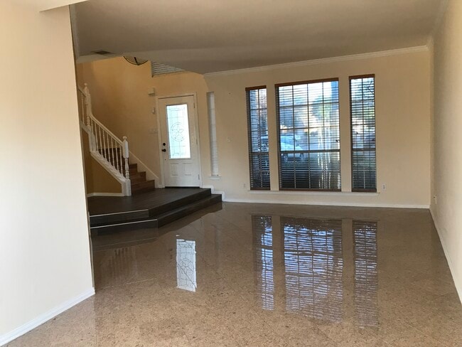 1761 Meyerwood Ln S in Flower Mound, TX - Foto de edificio - Building Photo