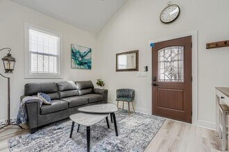 18 Booker St NW in Atlanta, GA - Building Photo - Building Photo