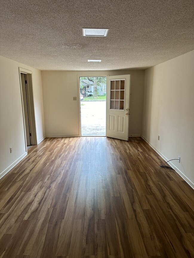 2414 Vance Ave, Unit 2414 B Vance Ave in Alexandria, LA - Building Photo - Building Photo