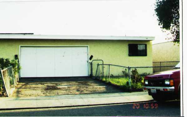 820-826 Jane Dr in Port Hueneme, CA - Building Photo - Building Photo