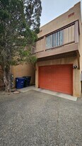 2208 Martha St NE in Albuquerque, NM - Building Photo