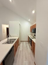 Retreat at Windemere in Westerville, OH - Building Photo - Building Photo