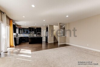 7294 NW Oakfern Dr in Portland, OR - Building Photo - Building Photo