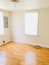 321 Vernon St in New Llano, LA - Building Photo - Building Photo