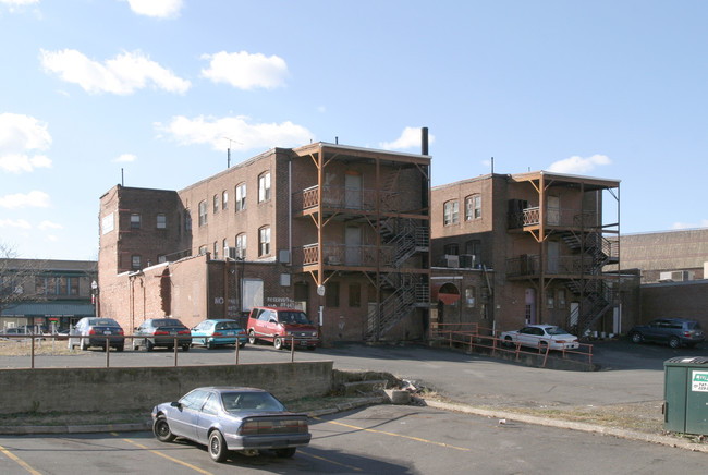 23-39 Main St in New Britain, CT - Building Photo - Building Photo