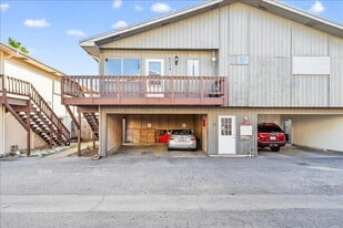 6118 Hidden Cove in Corpus Christi, TX - Building Photo