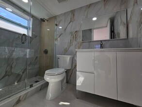 6201 SW 37th St in Davie, FL - Foto de edificio - Building Photo